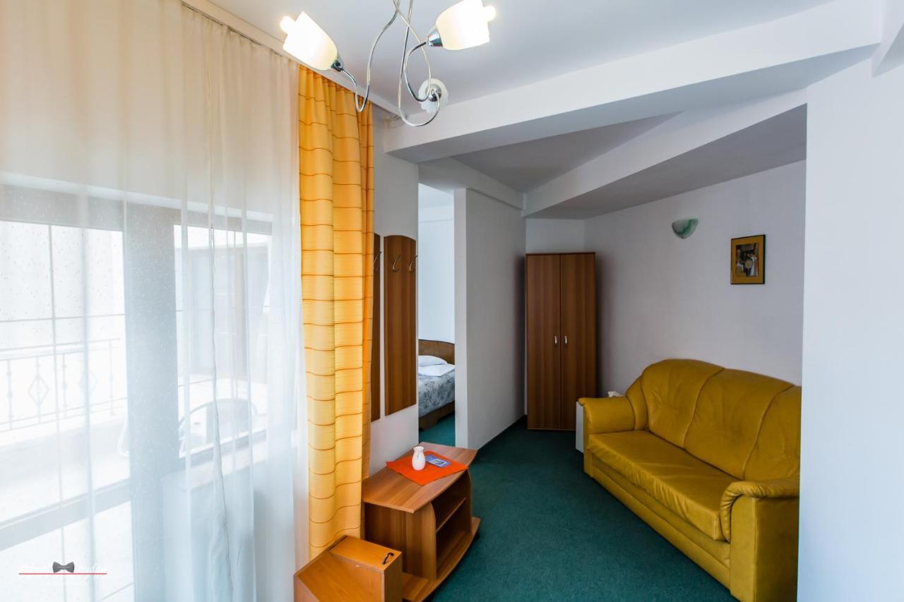 Pensiunea Vila Europa Deva Bagian luar foto